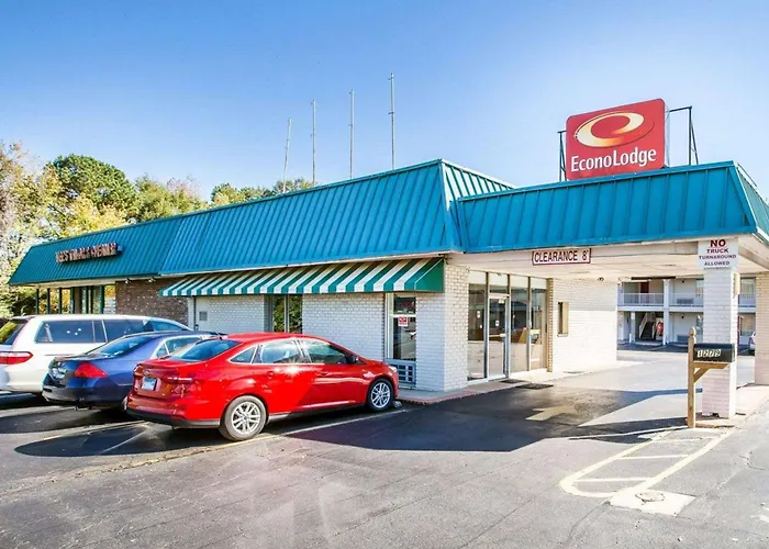 Motel: Econo Lodge Mcdonough South